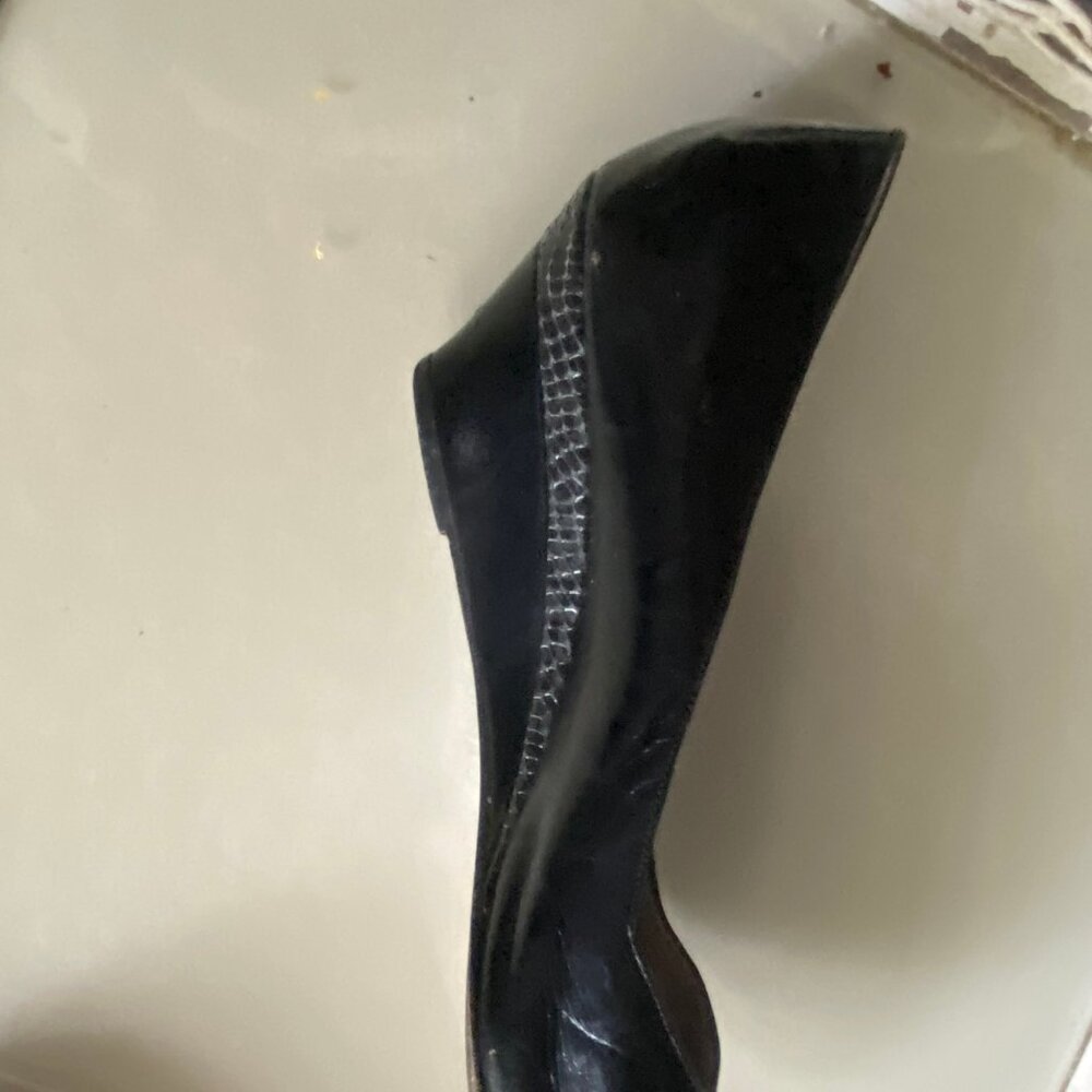 Smooth Beauty - Bruno Magli wedgie/pump